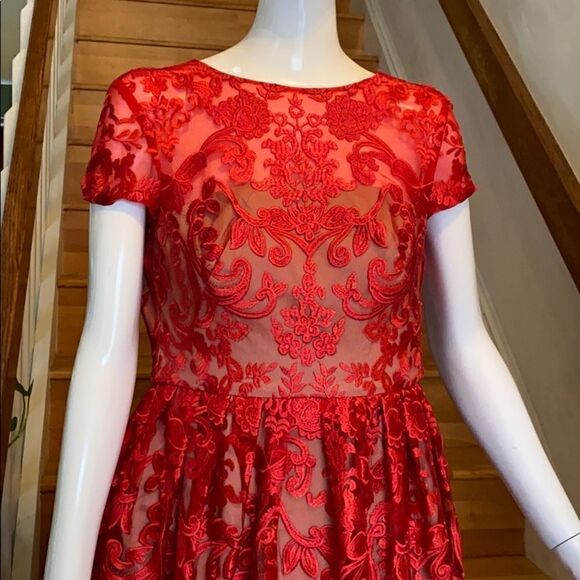 BHLDN Monique Lhuillier
Lilo dress  - Picture 6 of 7